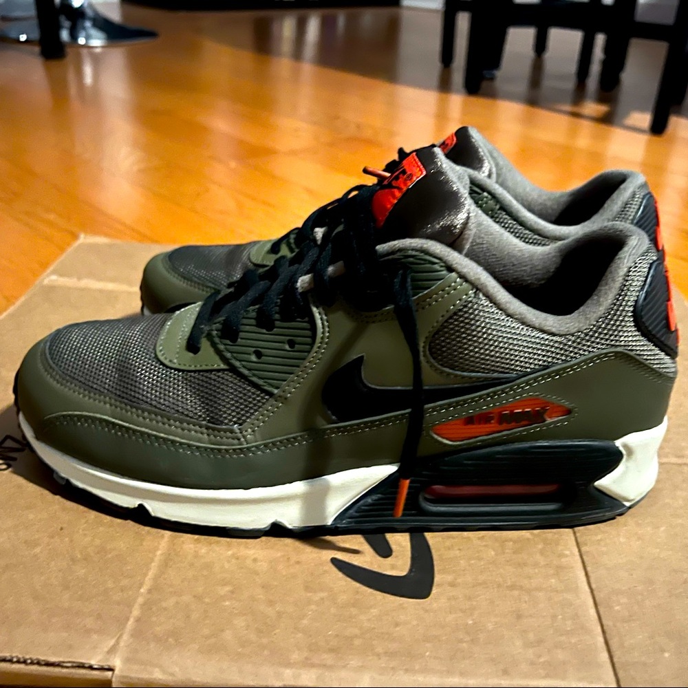 Nike Air Max 90 - Olive